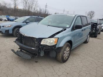  Salvage Chrysler Minivan