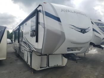  Salvage Aval Camper