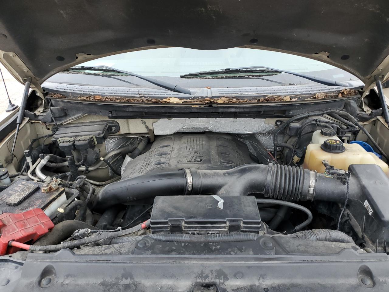 Ford F-150 Supercrew Image 12