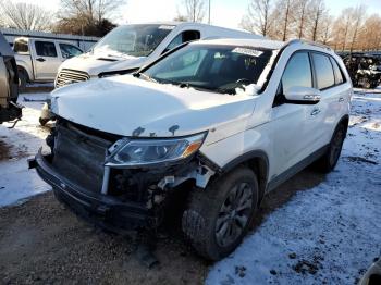  Salvage Kia Sorento