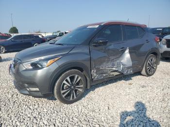  Salvage Nissan Kicks