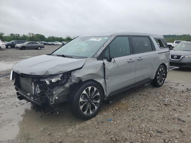  Salvage Kia Carnival