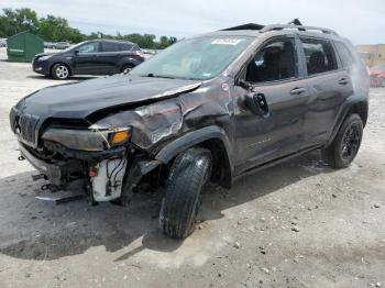  Salvage Jeep Cherokee