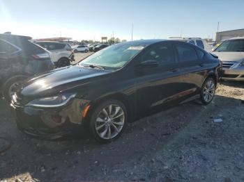  Salvage Chrysler 200