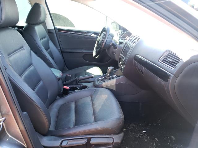 Volkswagen Jetta Sel Image 5