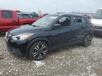  Salvage Nissan Kicks