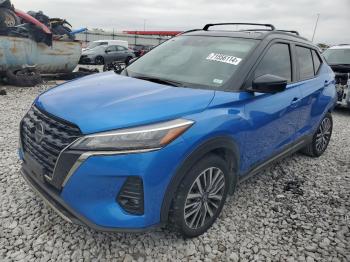  Salvage Nissan Kicks