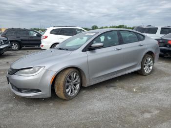  Salvage Chrysler 200