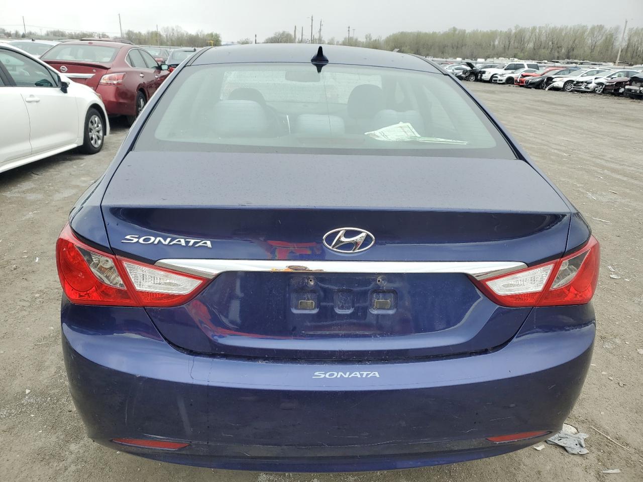 Hyundai SONATA Gls Image 3