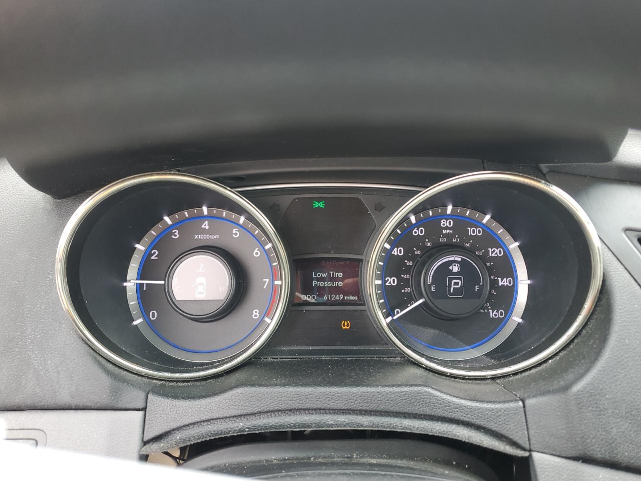 Hyundai SONATA Gls Image 8