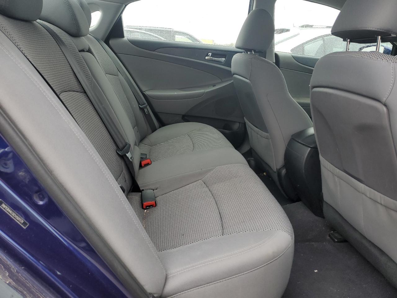 Hyundai SONATA Gls Image 6