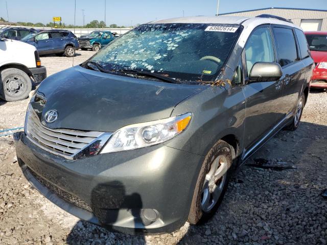  Salvage Toyota Sienna