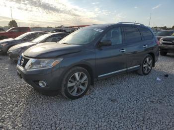  Salvage Nissan Pathfinder