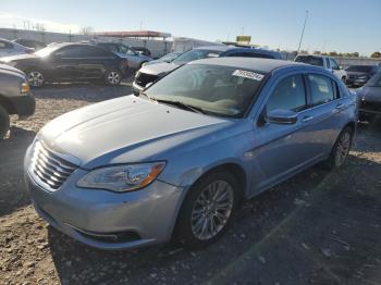  Salvage Chrysler 200