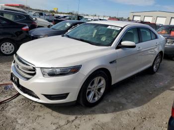  Salvage Ford Taurus