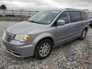  Salvage Chrysler Minivan