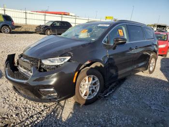  Salvage Chrysler Pacifica