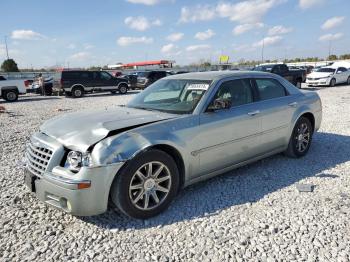  Salvage Chrysler 300