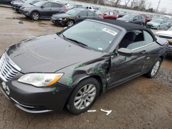  Salvage Chrysler 200