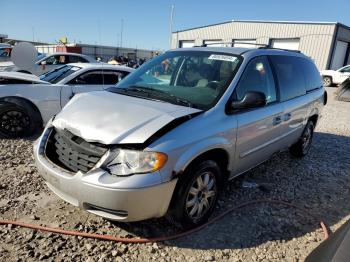  Salvage Chrysler Minivan