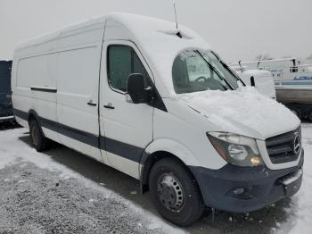  Salvage Mercedes-Benz Sprinter