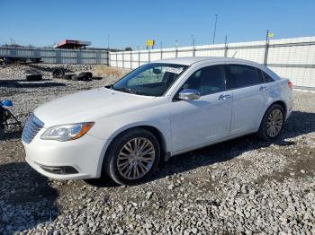  Salvage Chrysler 200