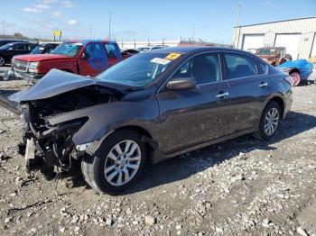  Salvage Nissan Altima