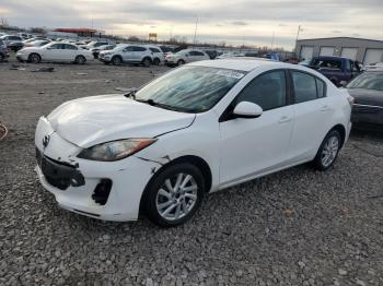  Salvage Mazda 3