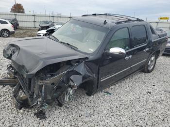  Salvage Chevrolet Avalanche