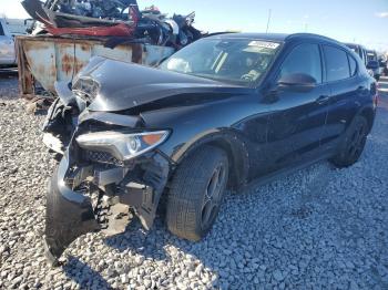  Salvage Alfa Romeo Stelvio