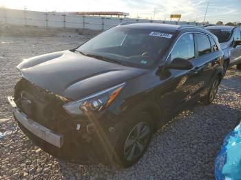  Salvage Kia Niro