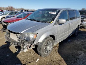  Salvage Chrysler Minivan