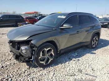  Salvage Hyundai TUCSON