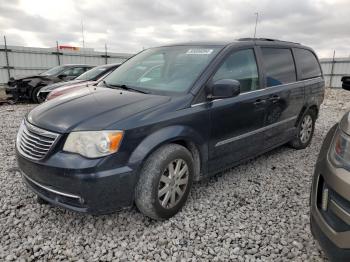  Salvage Chrysler Minivan