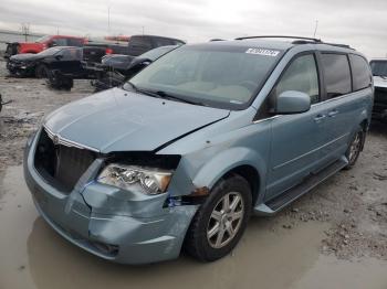  Salvage Chrysler Minivan