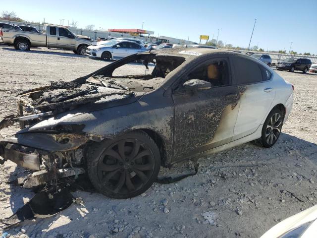  Salvage Chrysler 200