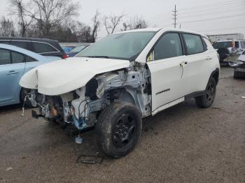  Salvage Jeep Compass