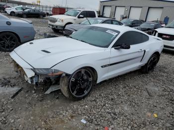  Salvage Ford Mustang