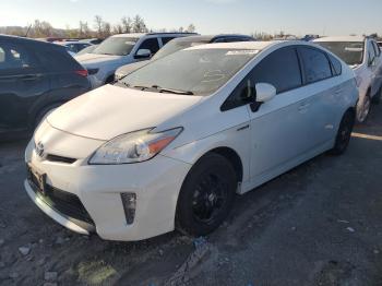  Salvage Toyota Prius