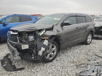  Salvage Toyota Highlander