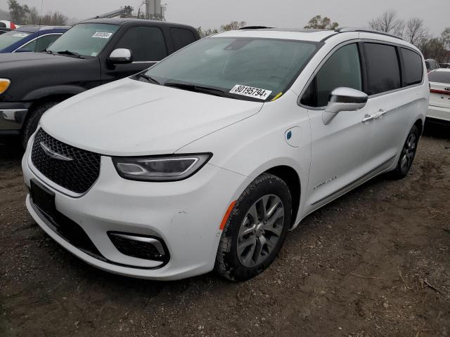  Salvage Chrysler Pacifica