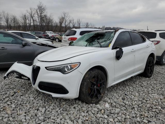  Salvage Alfa Romeo Stelvio