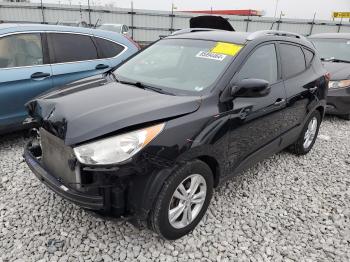  Salvage Hyundai TUCSON