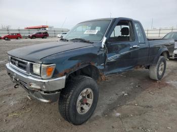  Salvage Toyota Pickup