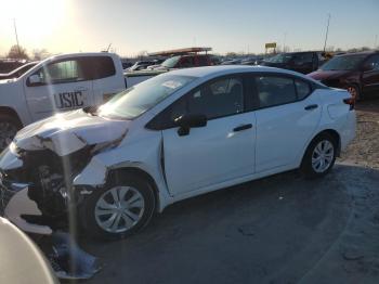  Salvage Nissan Versa