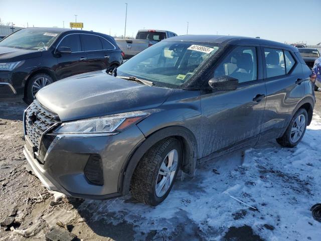  Salvage Nissan Kicks