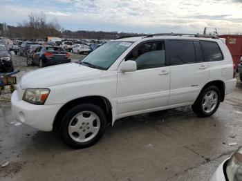  Salvage Toyota Highlander