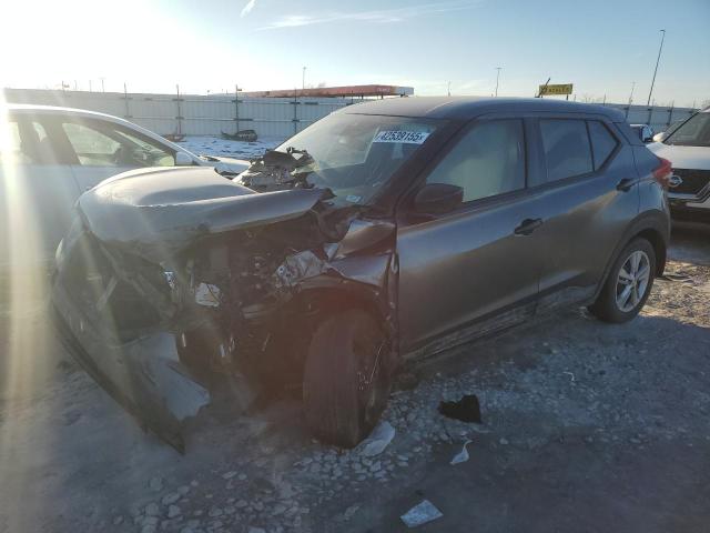  Salvage Nissan Kicks