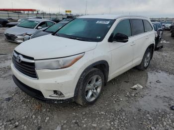  Salvage Toyota Highlander