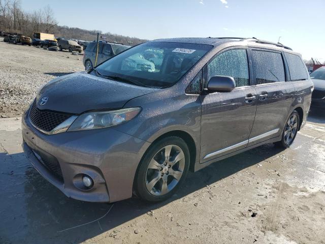  Salvage Toyota Sienna